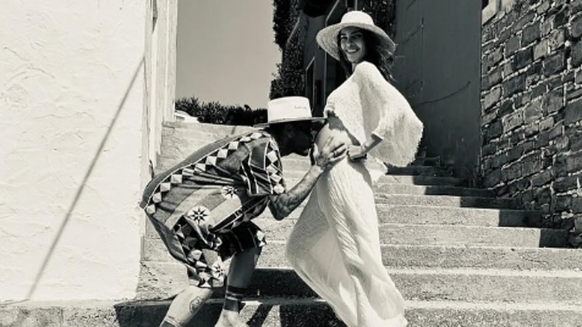 Dani Alves y Joana Sanz