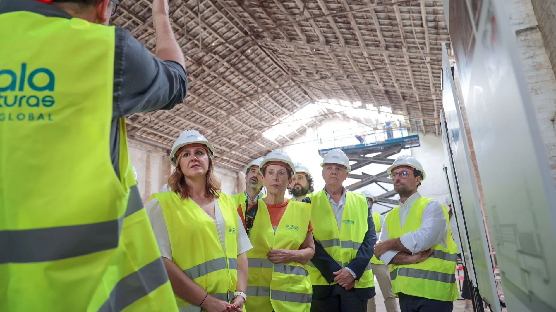 El nuevo centro teatral de Valencia comienza a ser una realidad