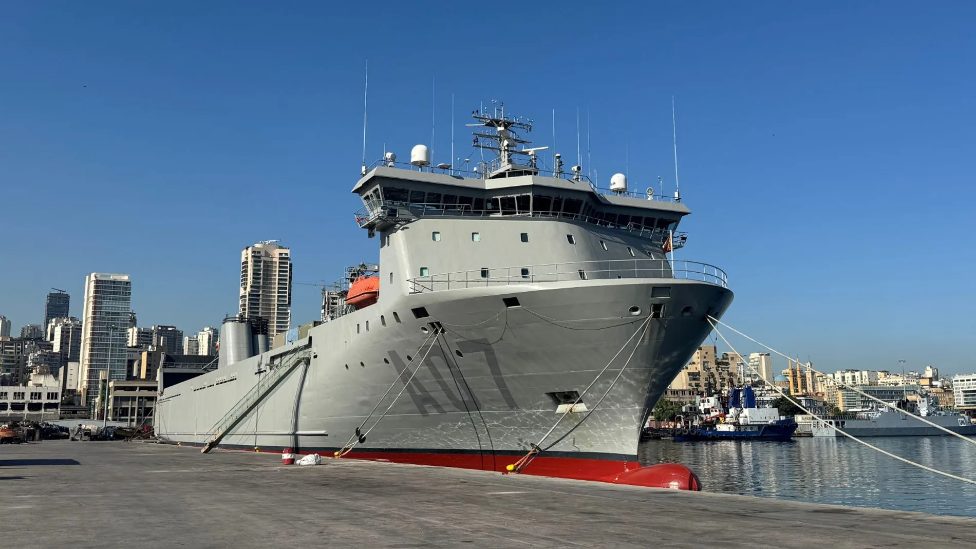 Así ha sido la primera gran misión del nuevo buque militar español: de Cádiz a Líbano.
