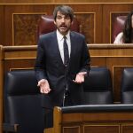 Urtasun traslada su respeto a la sentencia sobre Sijena y precisa a Junts que no controla Patrimonio Nacional