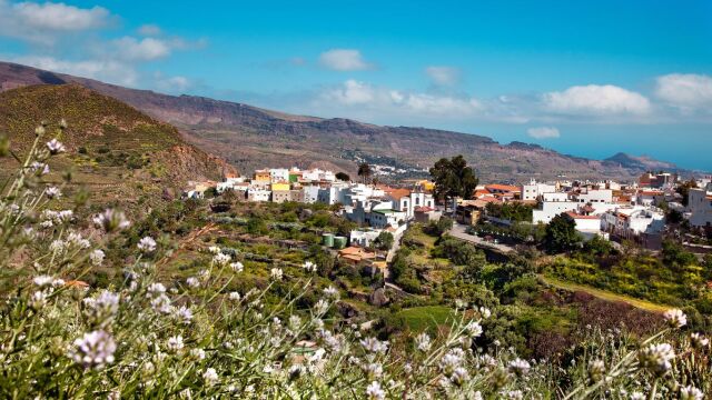 Este pueblo escondido en una isla española se convierte en uno de los más buscados para vivir rodeado de naturaleza