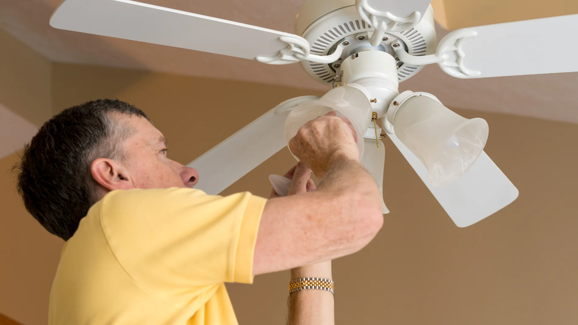 Para mi este es el ventilador de techo: no hace nada de ruido
