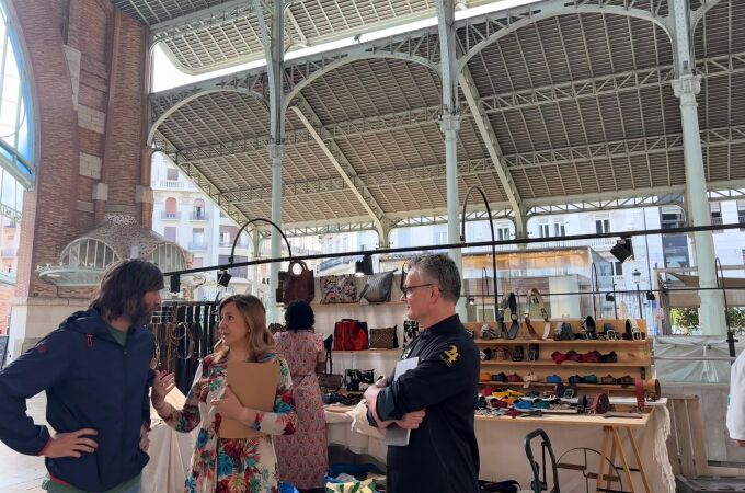 Catalá anuncia la inversión de 2,5 millones de euros para renovar el Mercado de Colón de Valencia