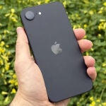 iPhone 16e