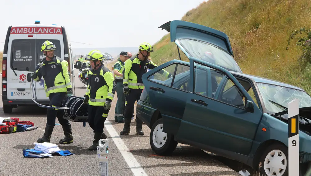 Cinco heridos en un accidente de tráfico en Palencia