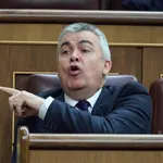 La UCO señala a Santos Cerdán como el encargado de "gestionar pagos" a Koldo y Ábalos: "Voy a ir a por todo"