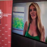 La presentadora de televisión Paula Vázquez es la mujer mejor calzada de 2005, según el gremio zapatero de Elda (Alicante)