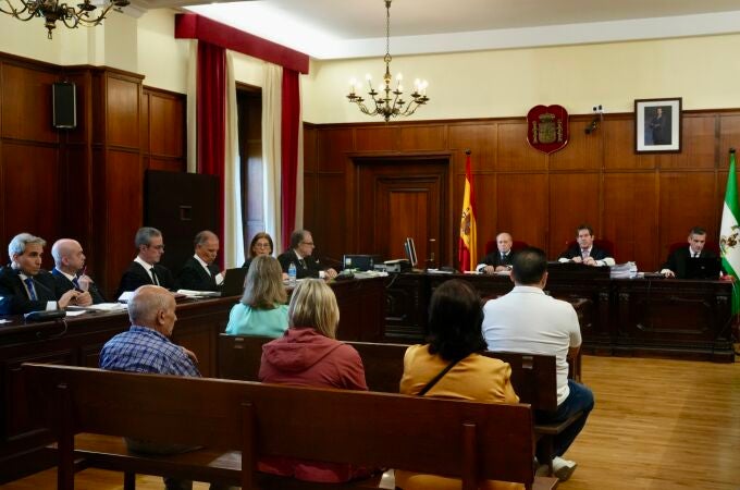 Comienzo del juicio sobre el expediente de regulación de empleo (ERE) promovido por la empresa Río Grande