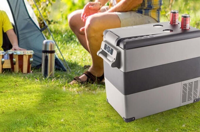 Esta nevera VEVOR es una solución muy útil si te vas a mover en coche este verano