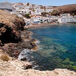 La playa secreta española que no sale en las guías: naturaleza salvaje y aguas cristalinas