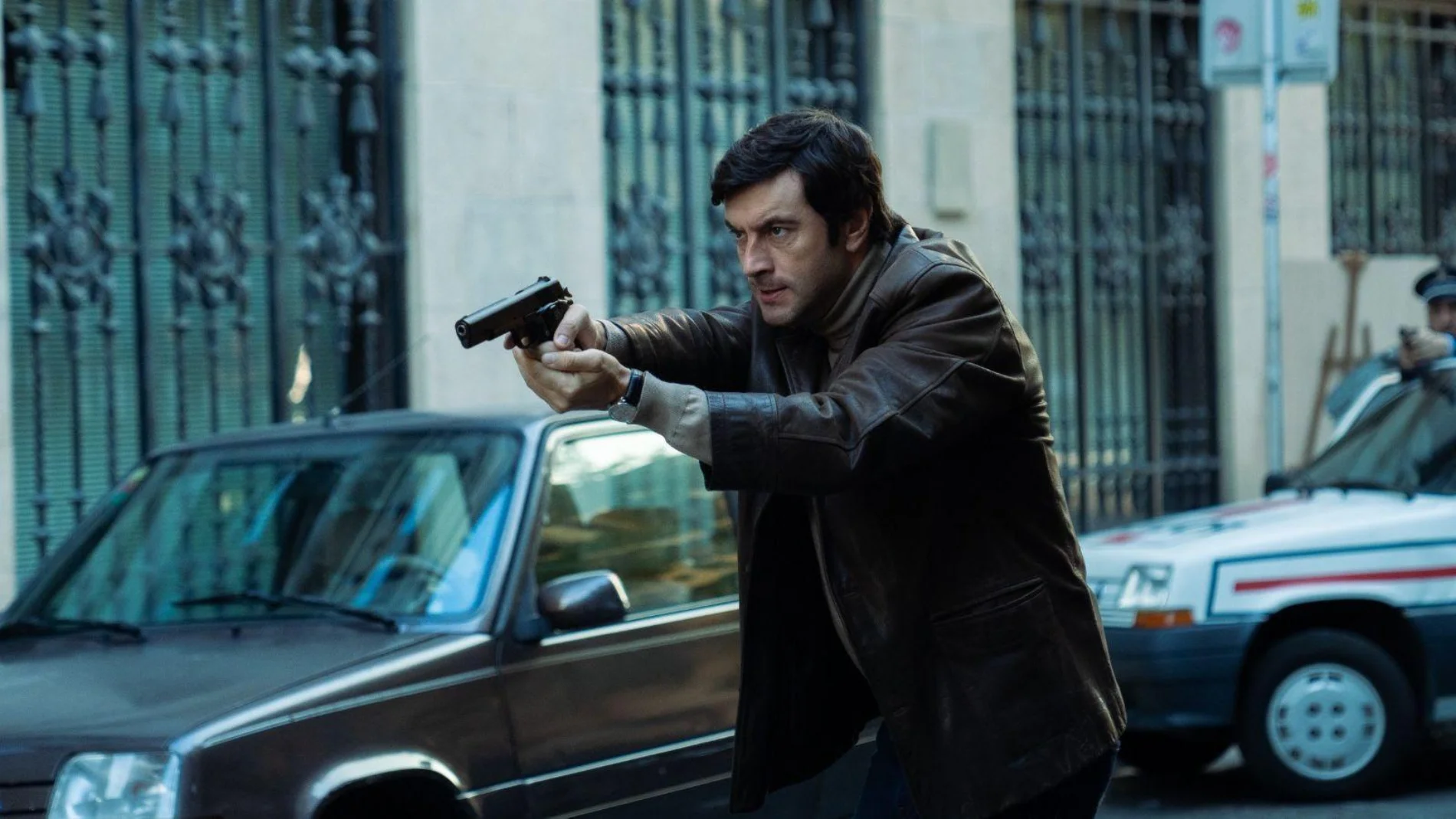 Javier Rey es el protagonista de la nueva serie 'La frontera'