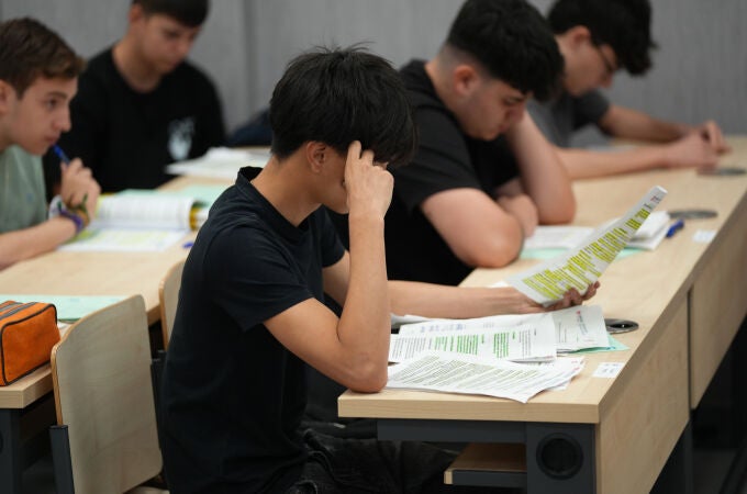 Imágenes de la primera jornada de la Prueba de Acceso a la Universidad en Andalucía