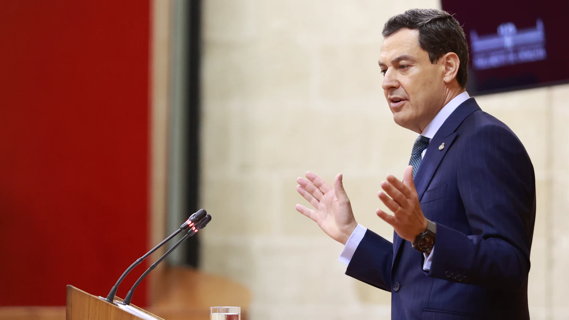 El presidente de la Junta, Juanma Moreno, interviene durante el debate. A 12 de junio de 2025, en sevilla (Andalucía, España). El presidente de la Junta, Juanma Moreno, ha comparecido en el Parlamento en un debate general sobre la situación de Andalucía.12 JUNIO 2025Rocío Ruz / Europa Press12/06/2025