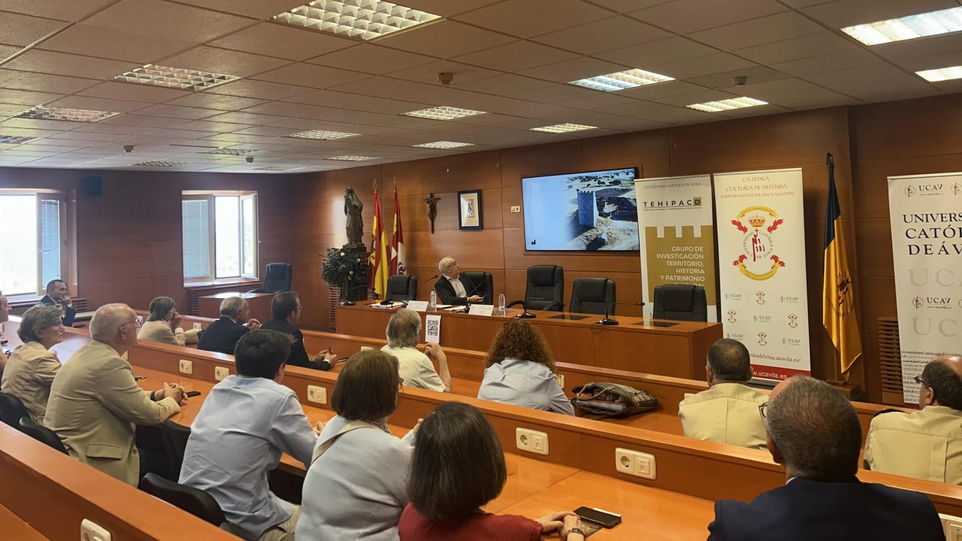 Presentación del proyecto en la UCAV