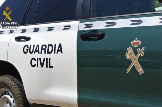 Sucesos.-La Guardia Civil busca a un hombre acusado de dejar muy grave a su pareja tras una paliza en Torrent (Valencia)