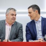 Sánchez pierde a Santos Cerdán tras más de diez años en la dirección del PSOE y a su negociador con Puigdemont