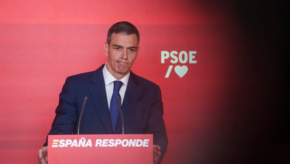 Pedro Sánchez en la sede de Ferraz . David Jar