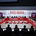 Miembros de la Ejecutiva del PSOE durante una reunión de la Comisión Ejecutiva Federal en la sede federal del PSOE, a 27 de enero de 2025, en Madrid (España). 27 ENERO 2025;PSOE: Jesús Hellín / Europa Press 27/01/2025