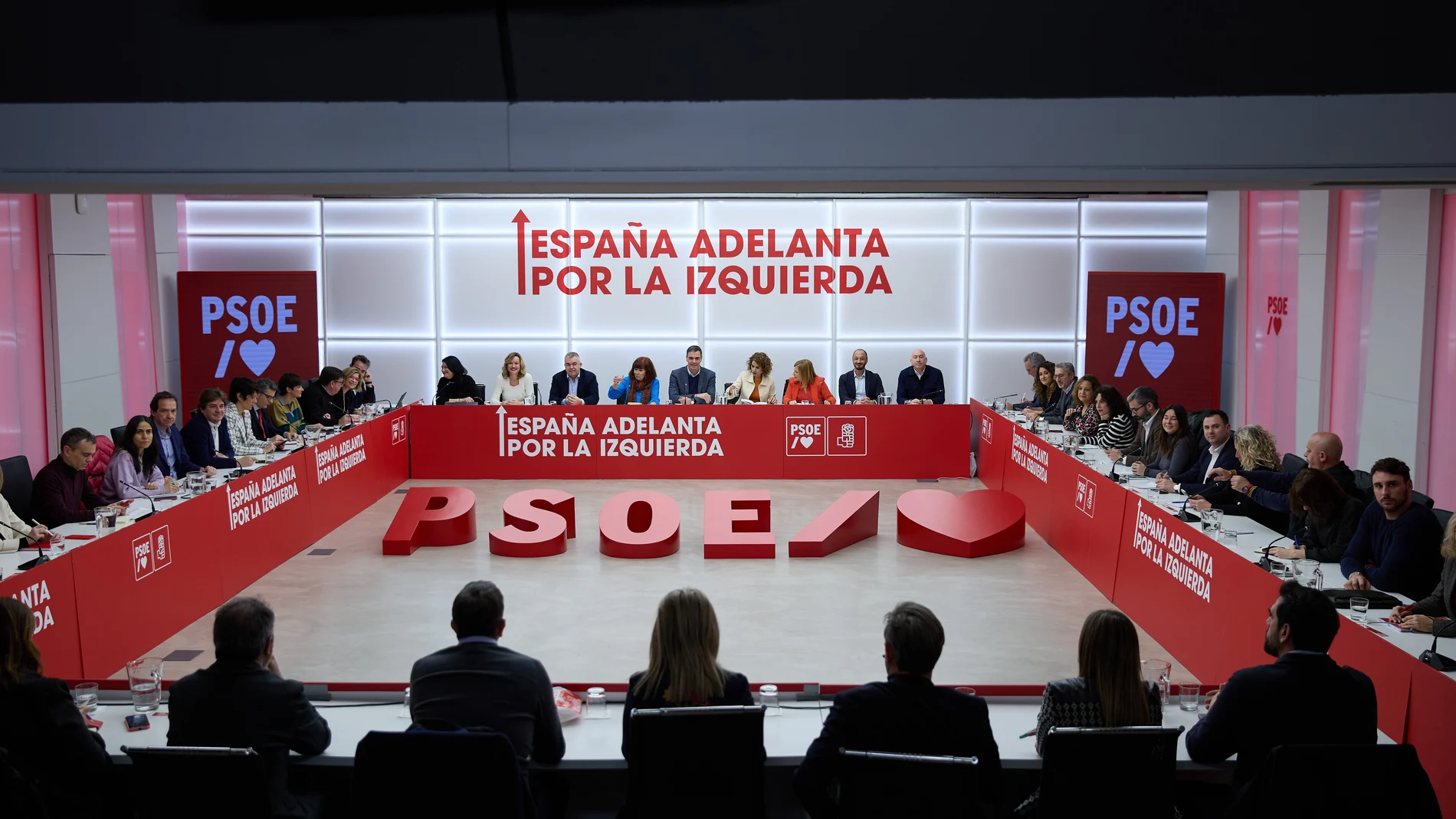Miembros de la Ejecutiva del PSOE durante una reunión de la Comisión Ejecutiva Federal en la sede federal del PSOE, a 27 de enero de 2025, en Madrid (España). 27 ENERO 2025;PSOE: Jesús Hellín / Europa Press 27/01/2025