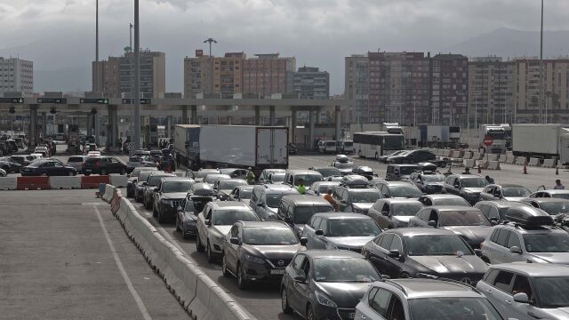 Vehículos en el puerto de Algeciras