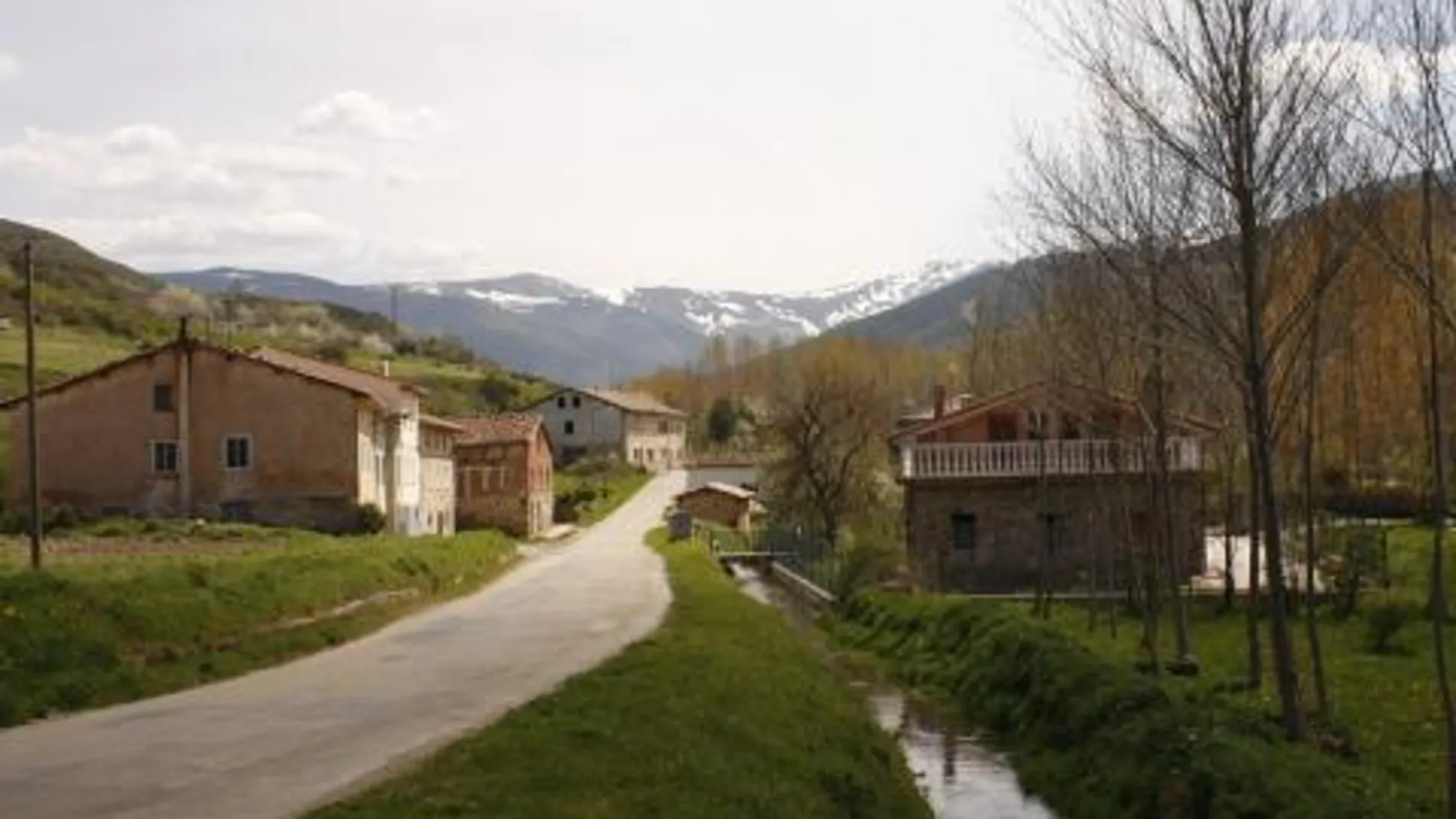 Vista de Santa Cruz del Valle Urbión, localidad en la que han encontrado el cadáver de la mujer con signos de violencia