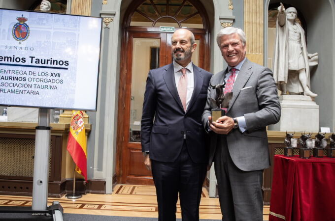 Espartaco y Ribagorda, protagonistas en los Premios Taurinos de la Asociación Parlamentaria