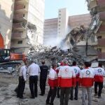 Irán.-La televisión estatal iraní informa de 60 muertos, entre ellos 20 niños, en uno de los ataques israelíes a Teherán