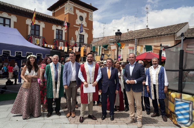 El consejero junto a José Ángel Alonso, David Esteban y Víctor Alonso en Villalón de Campos