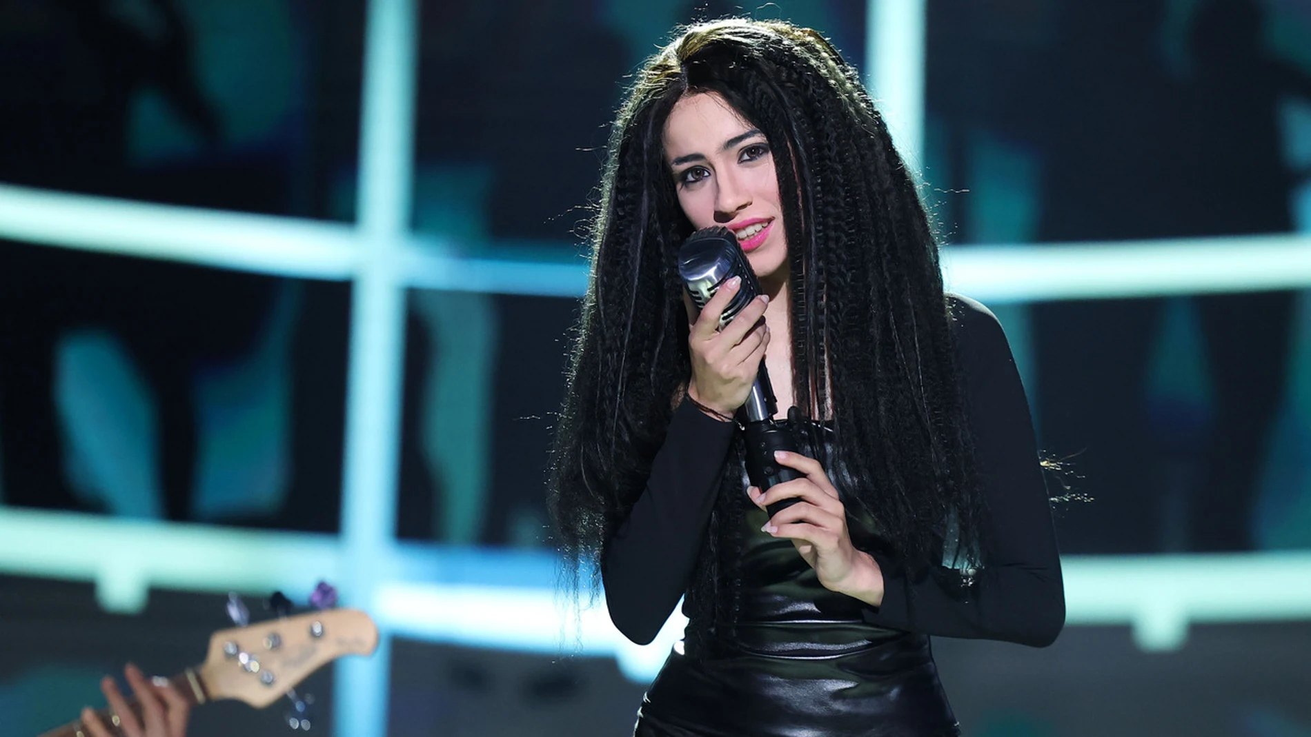 Melani eclipsa a Shakira y calla a todos en "Tu cara me suena"