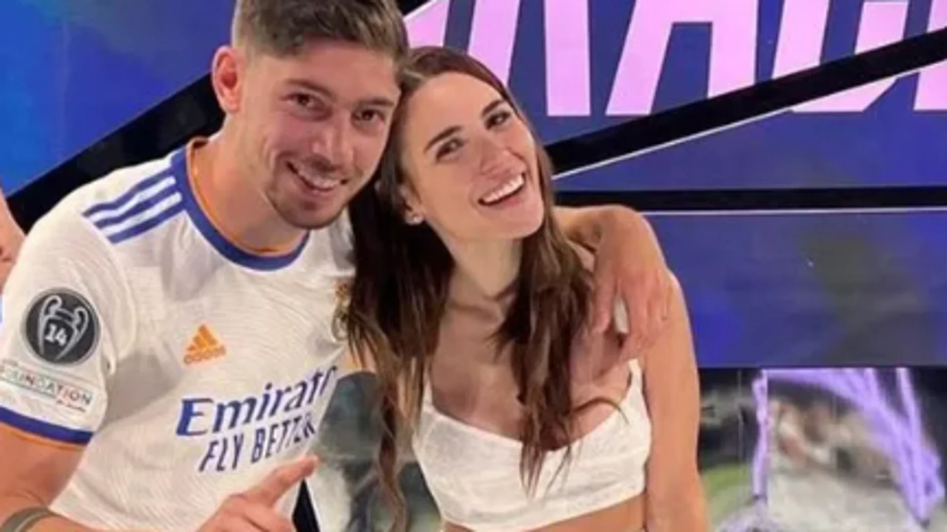 Mina Bonino, junto a Fede Valverde