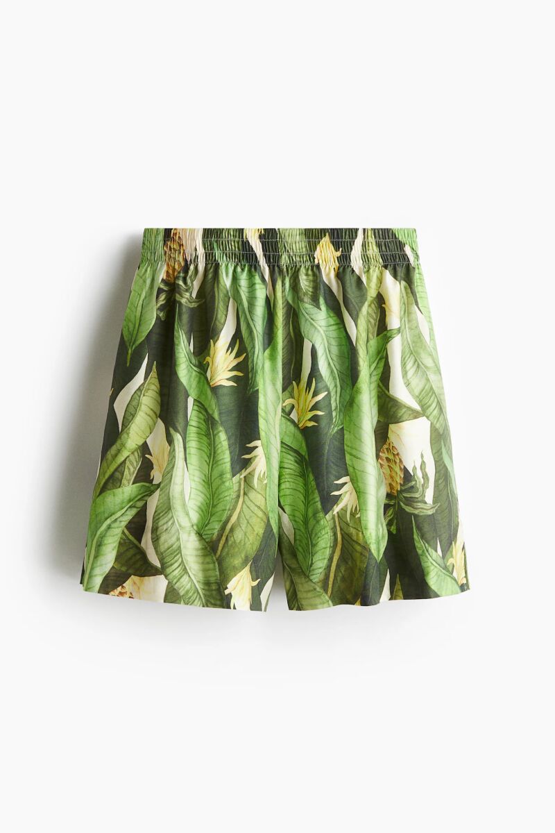 Shorts de estampado tropical.