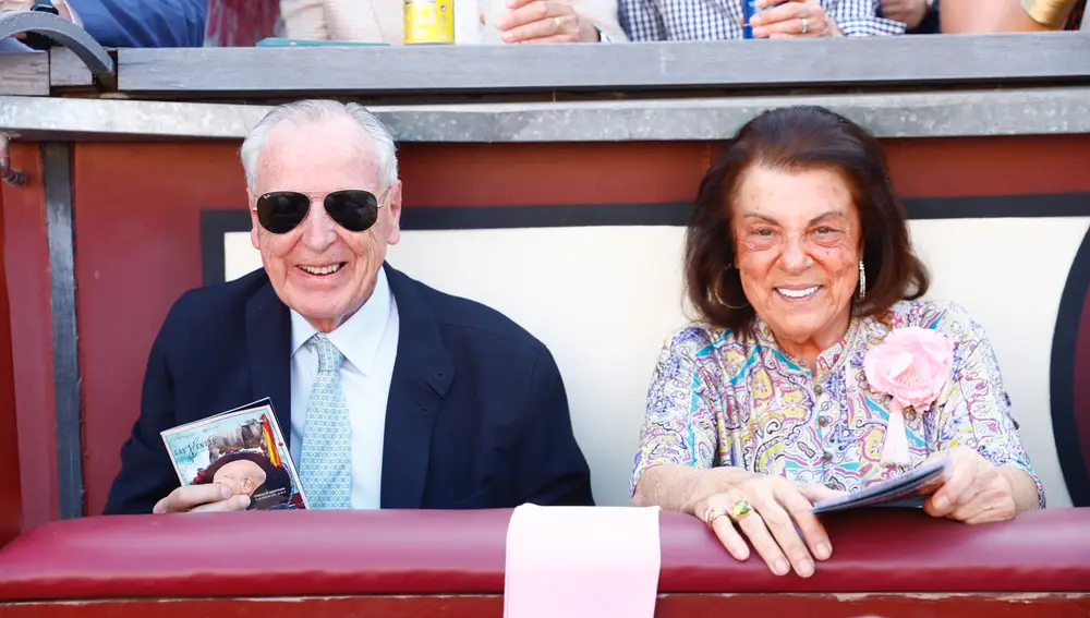 Homenaje a Victorino Martín en Las Ventas. Paco Ureña, Emilio de Justo y Borja Jiménez.