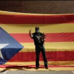 La macroestelada retirada en Palamós