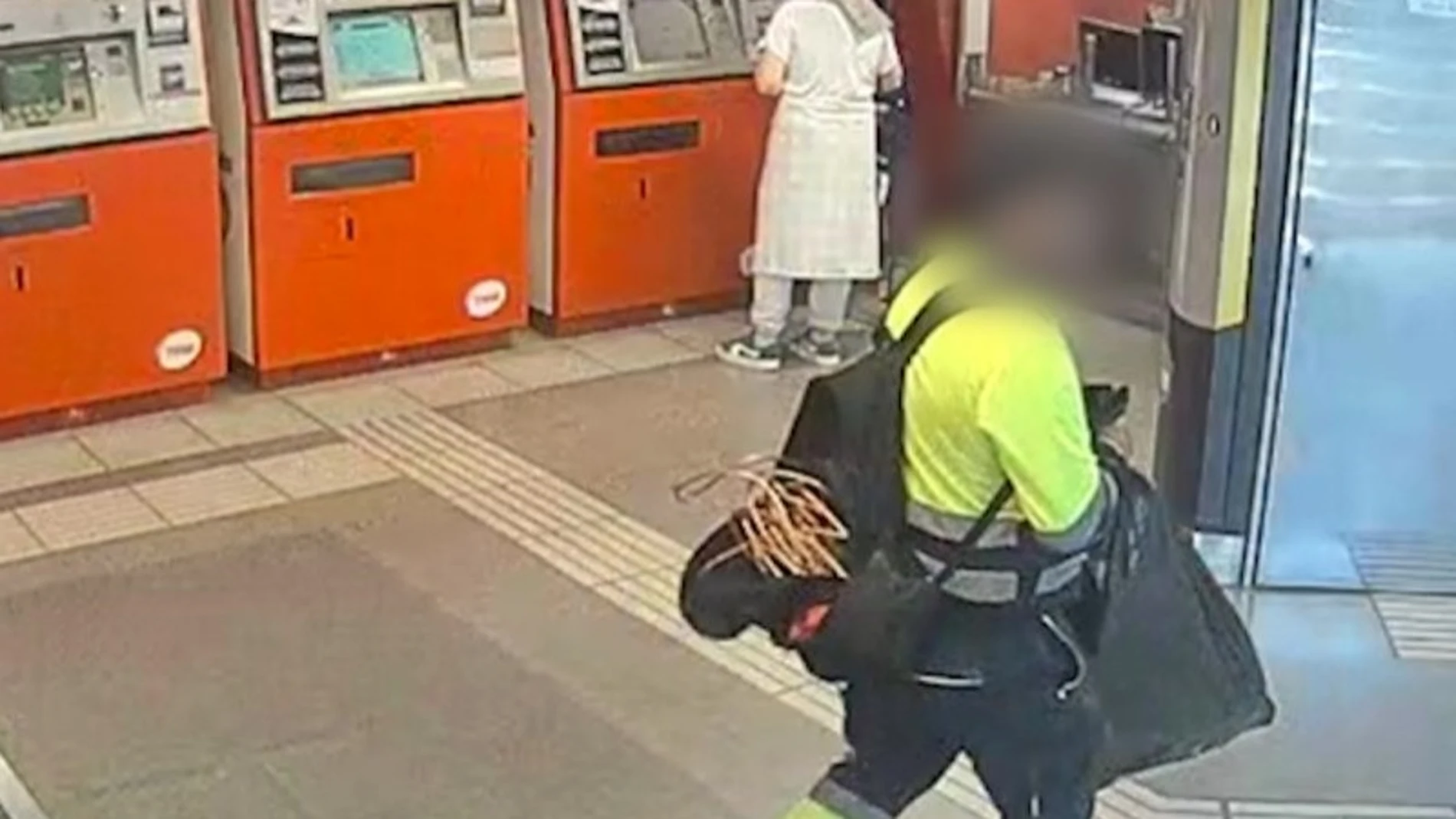Robatorio de cobre en el Metro de Barcelona REMITIDA / HANDOUT por Mossos d'Esquadra Fotografía remitida a medios de comunicación exclusivamente para ilustrar la noticia a la que hace referencia la imagen, y citando la procedencia de la imagen en la firma 15/06/2025