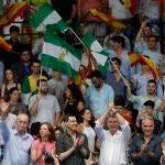 Núñez Feijóo cierra su campaña como candidato a la presidencia del PP con el apoyo de Juanma Moreno 