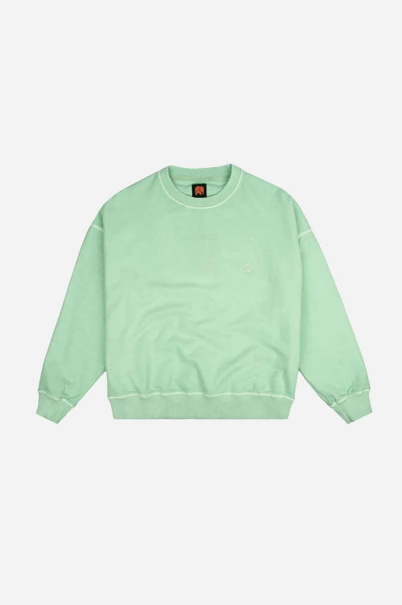 Sudadera en verde.