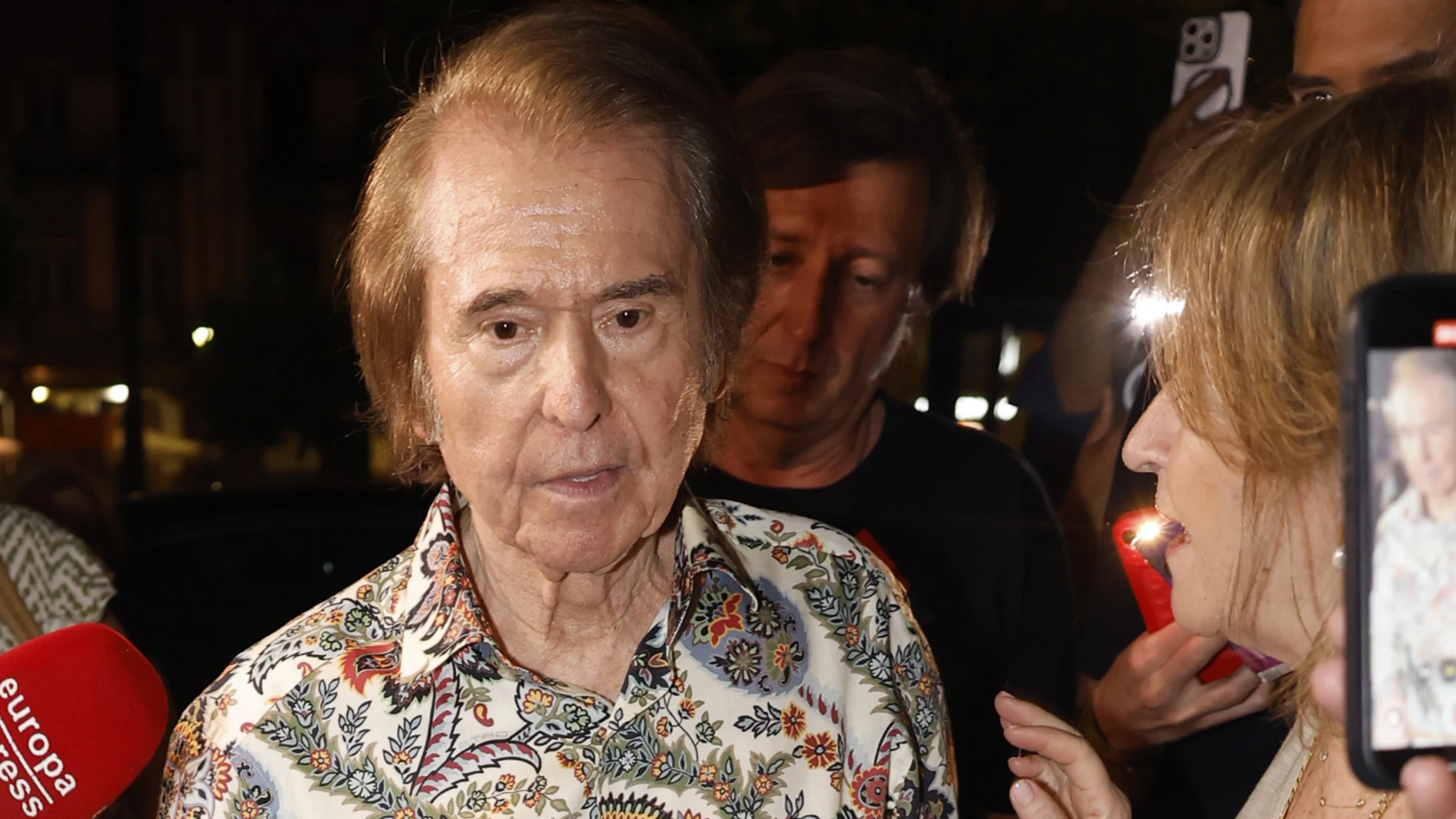 Raphael tras su concierto en Mérida