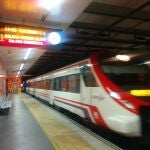 Tren de Renfe Cercanías Málaga en la estación María Zambrano