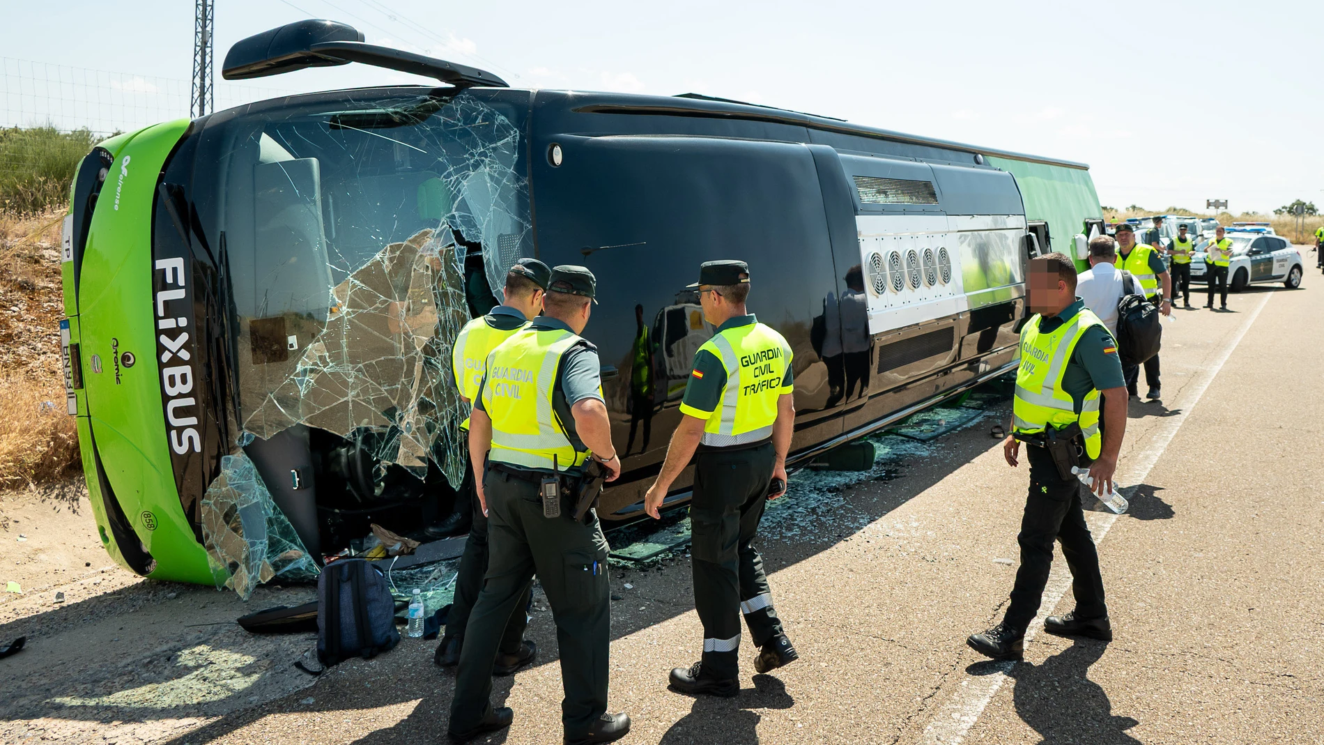 El vuelco de un autobús deja nueve heridos leves en Fuentes de Oñoro (Salamanca)
