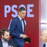 Sánchez expresa la "repugna" y la "indignación" del PSOE por los audios "machistas" entre Ábalos y Koldo