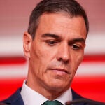 Pedro Sánchez en la sede de Ferraz tras la reunión de la ejecutiva . David Jar