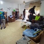 La Guardia Civil desmantela un punto de venta de polen de hachís en un piso de Águilas (Murcia)