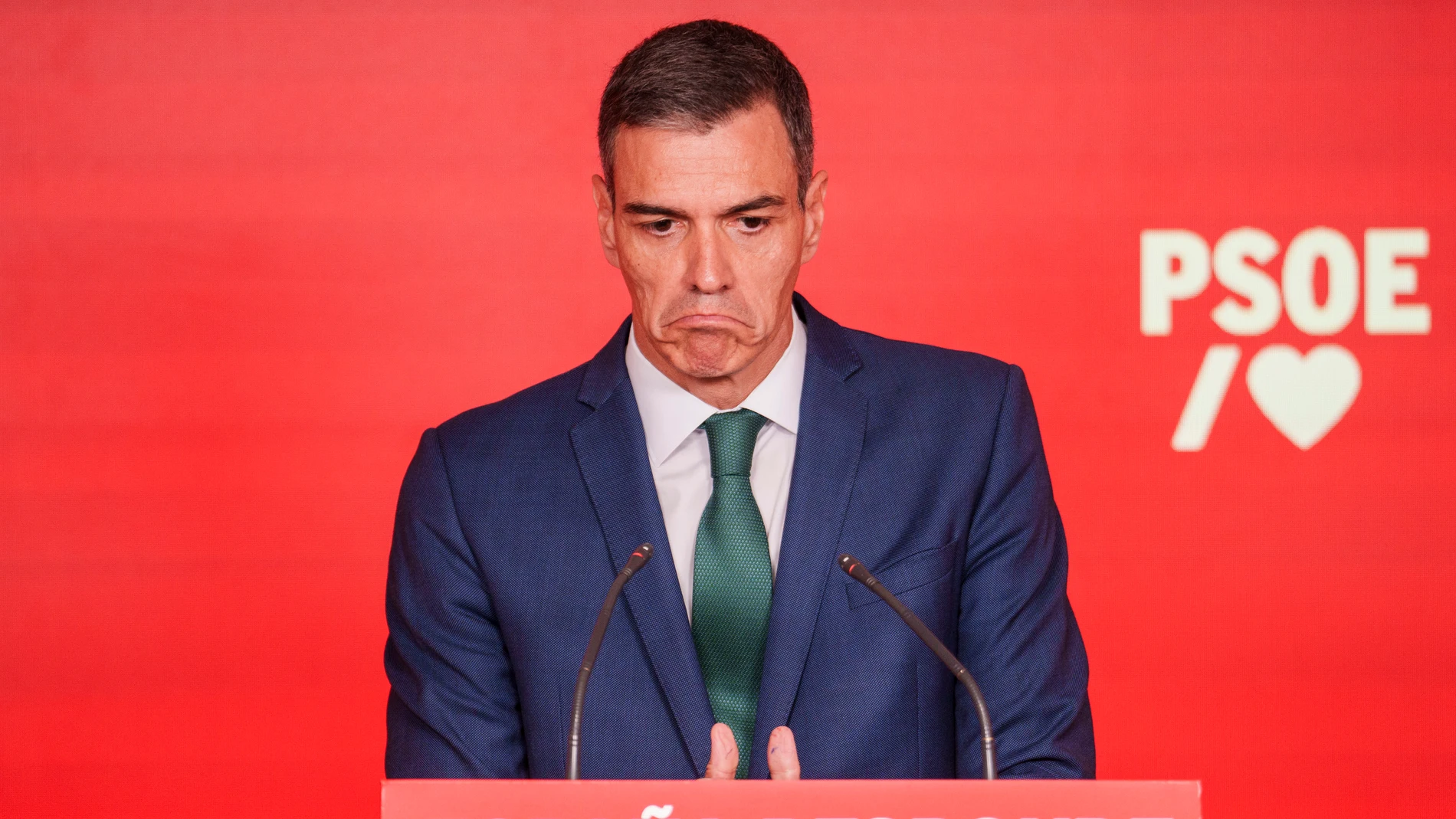 Pedro Sánchez en la sede de Ferraz tras la reunión de la ejecutiva