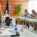González Corral durante su encuentro con las OPAS
