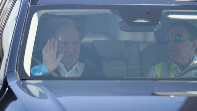 Juan Carlos I regresa a Galicia un mes después, tras pasar por Vitoria
