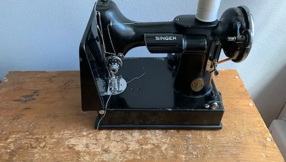 Singer 221 Featherweight
