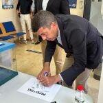 El 'president' de la Generalitat y líder del PPCV, Carlos Mazón, participa en la votación de los compromisarios del Congreso del PP