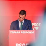 Pedro Sánchez en la sede de Ferraz tras la reunión de la ejecutiva . David Jar