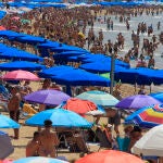 Playa de Levante Benidorm: Disfruta del buen tiempo en junio
