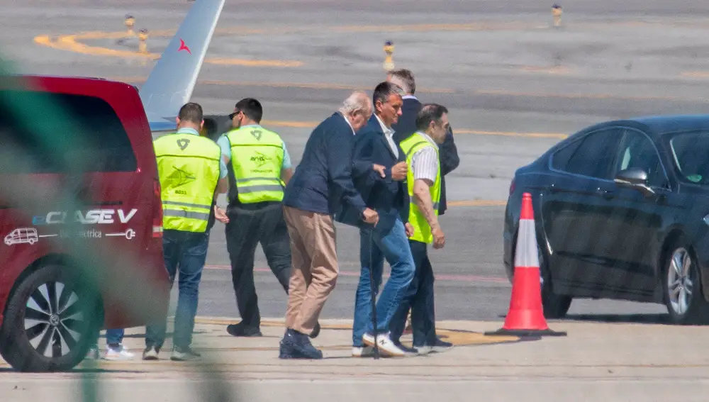 Juan Carlos I regresa a Galicia un mes después, tras pasar por Vitoria